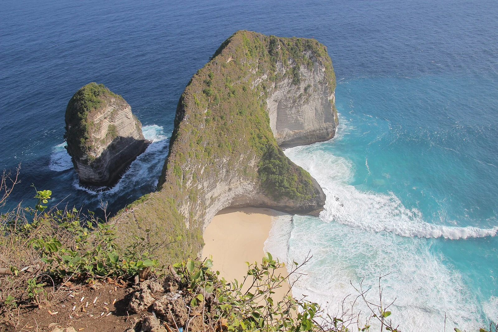 Pantai Kelingking, Nusa Penida.jpg
