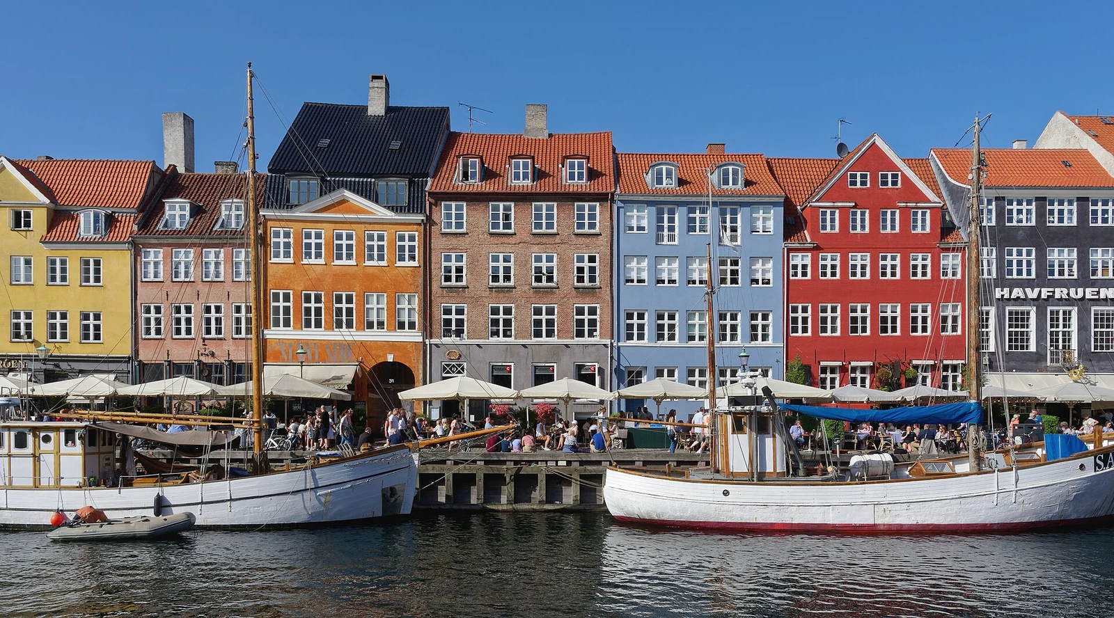 Nyhavn, Copenhagen, 20220618 1725 7350.jpg