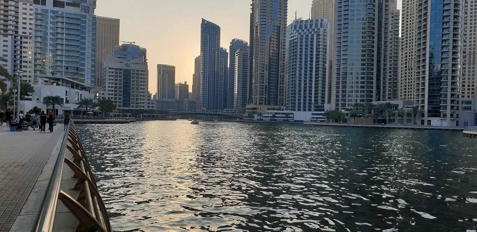 Dubai Marina near Marina mall.jpg