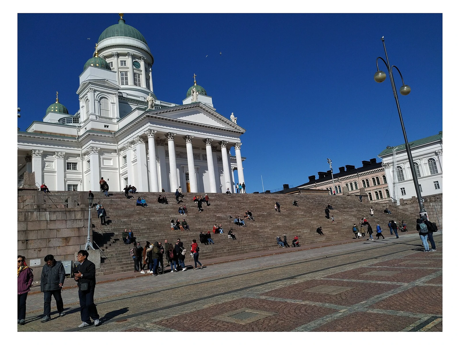 Helsinki cathedral 2019.jpg