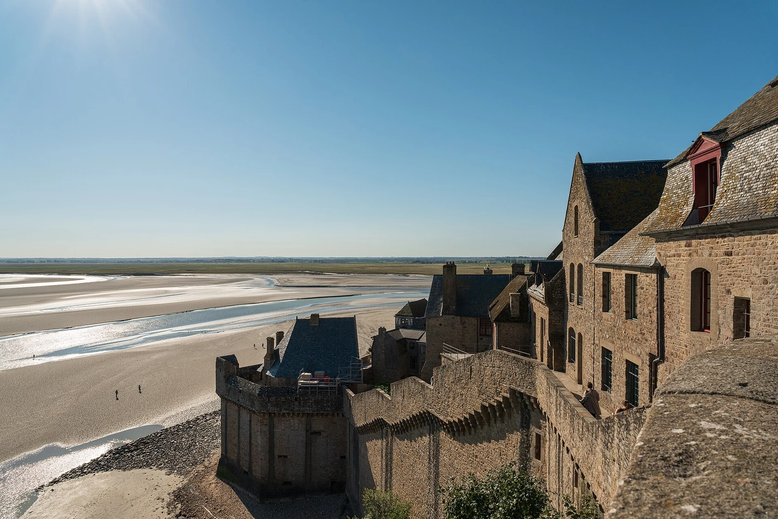 Mont St Michel – ramparts (2).jpg