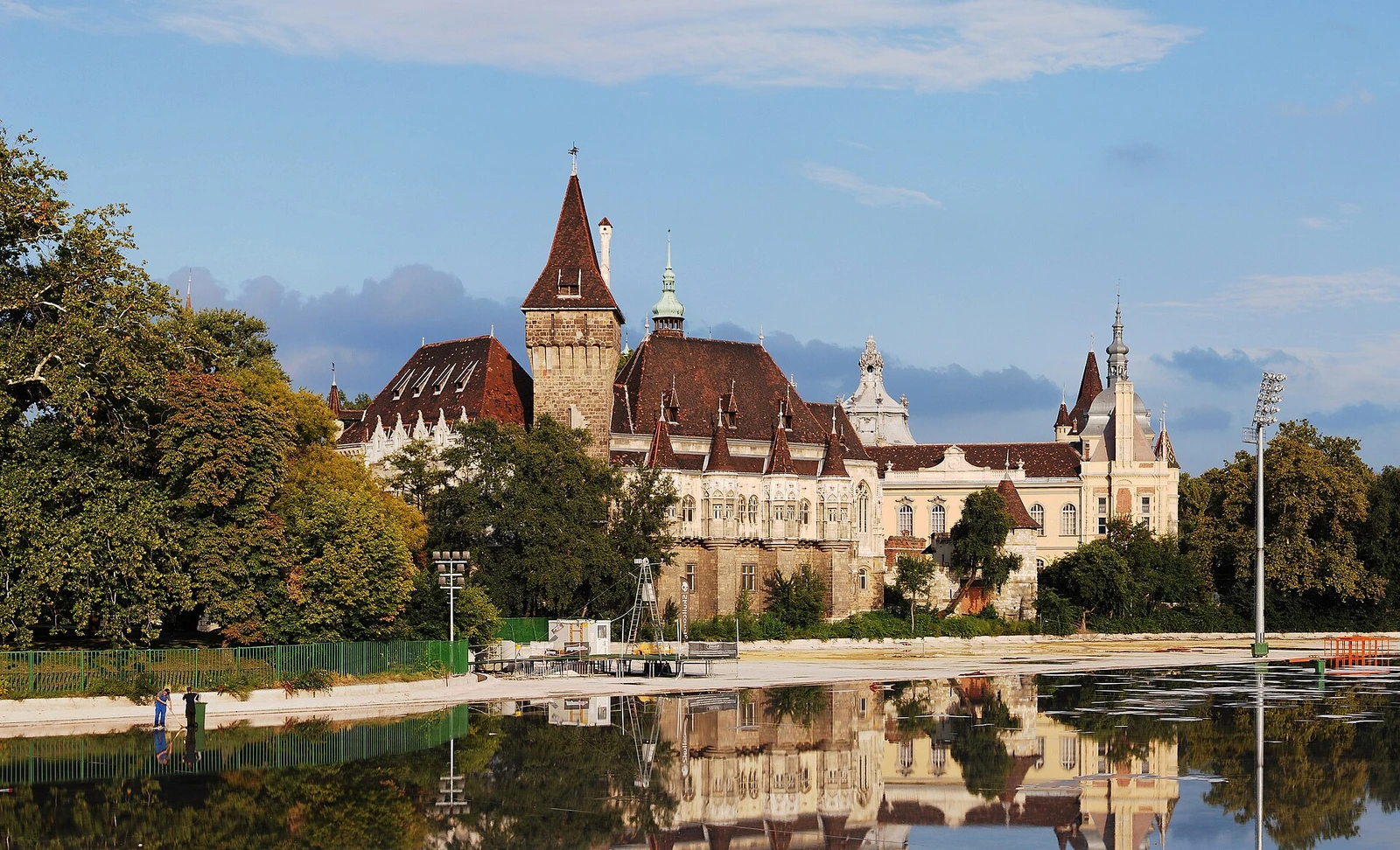 Vajdahunyad vára Budapest September 2013.jpg