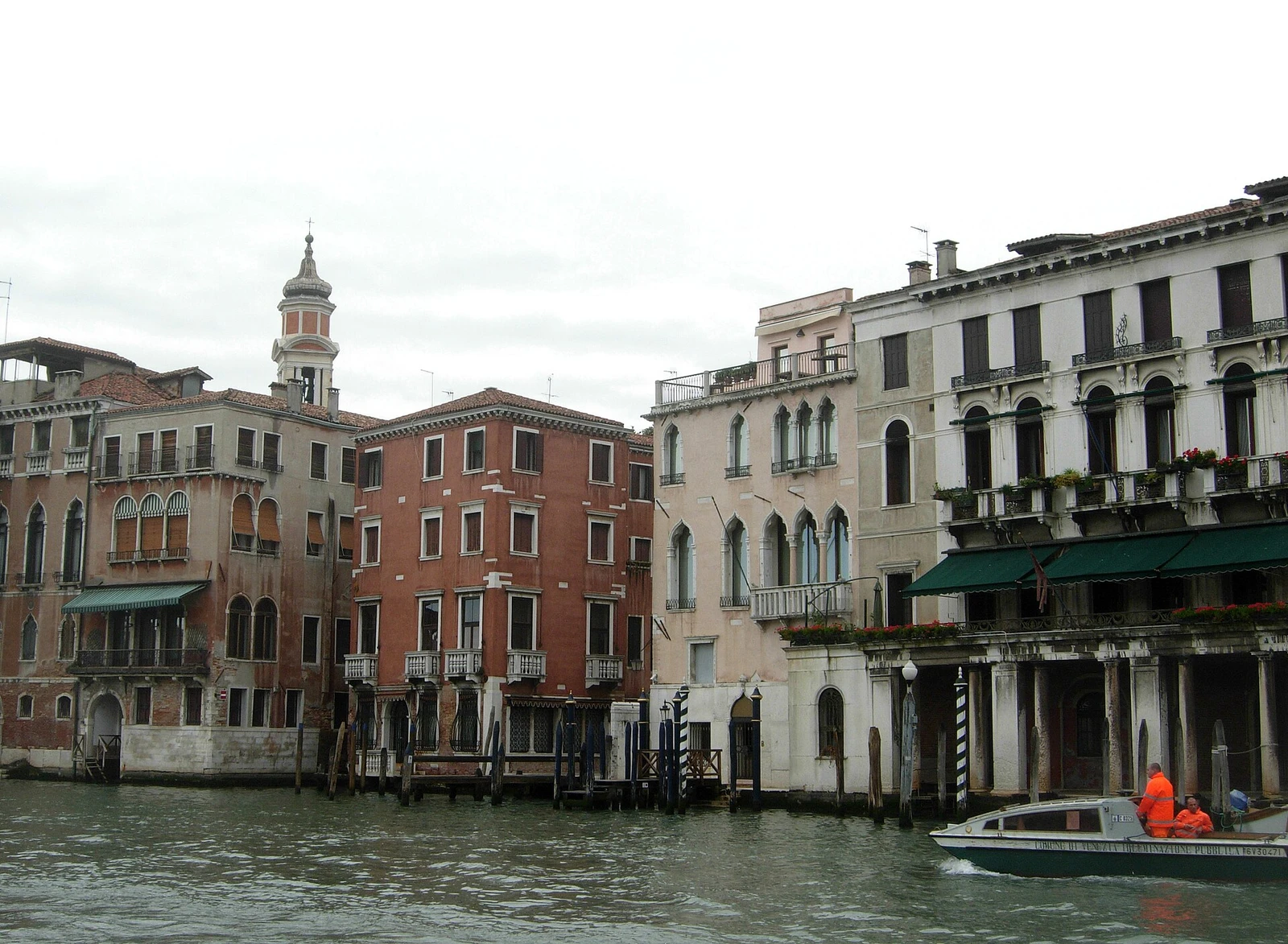 Grand-Canal-Venice-May-2009.jpg