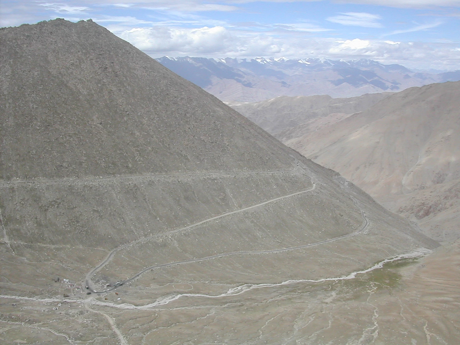 Road to Pangong Tso.jpg