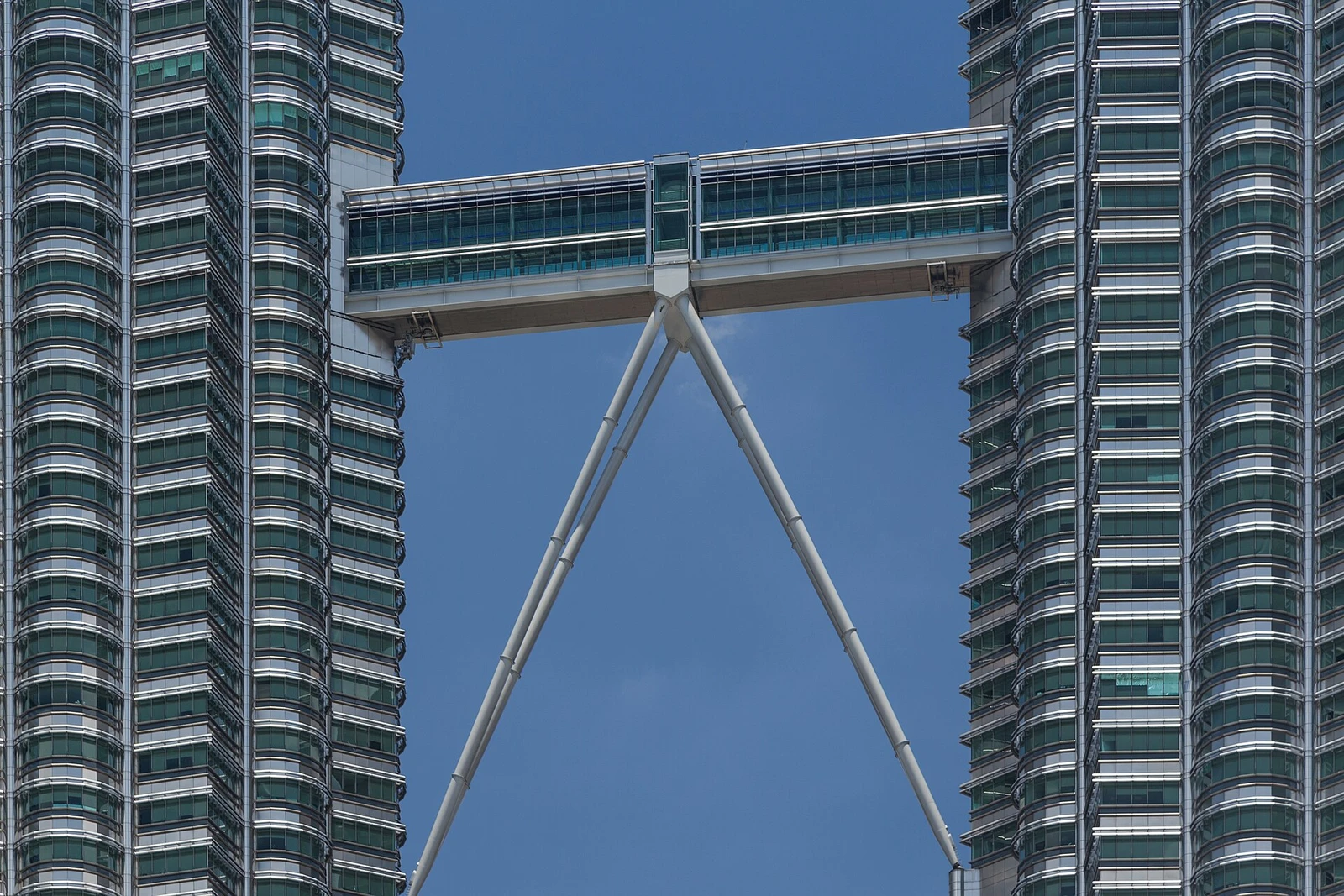 2016 Kuala Lumpur, Petronas Towers (27).jpg