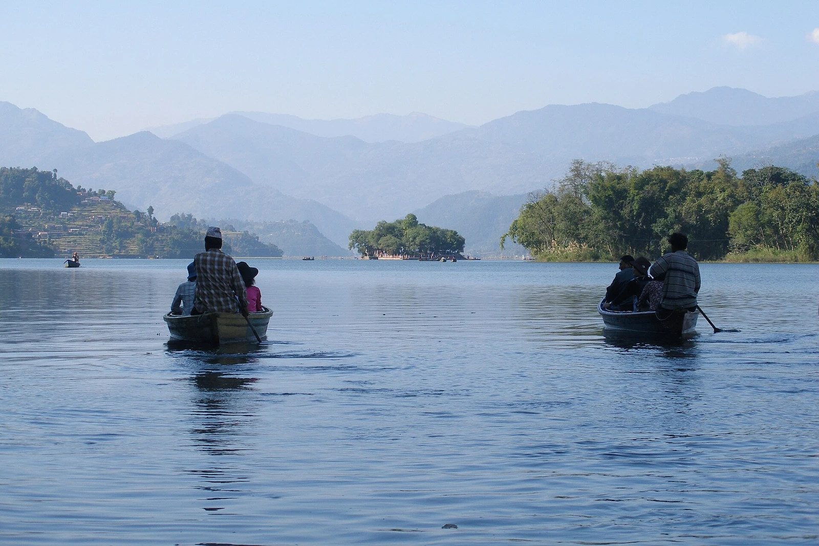 Phewa Lake 2, Pokhara, Nepal.jpg