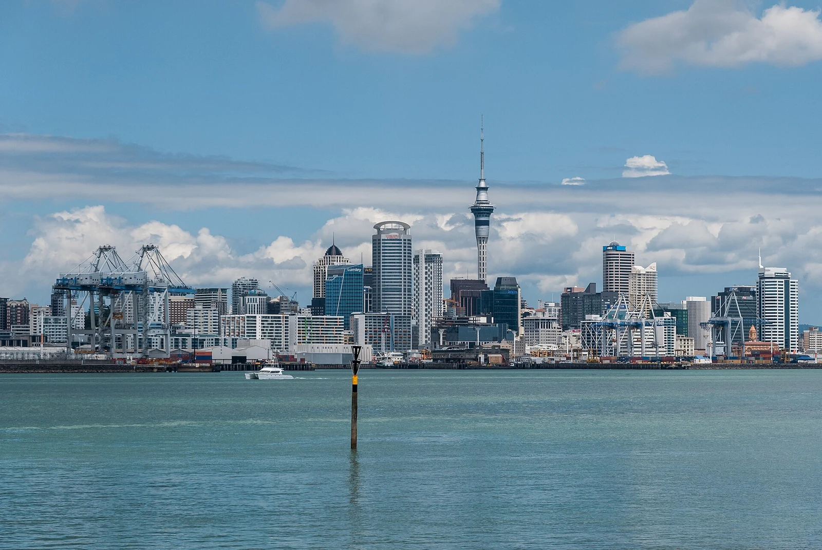 Auckland Skyline as seen from Devonport 100128 2.jpg