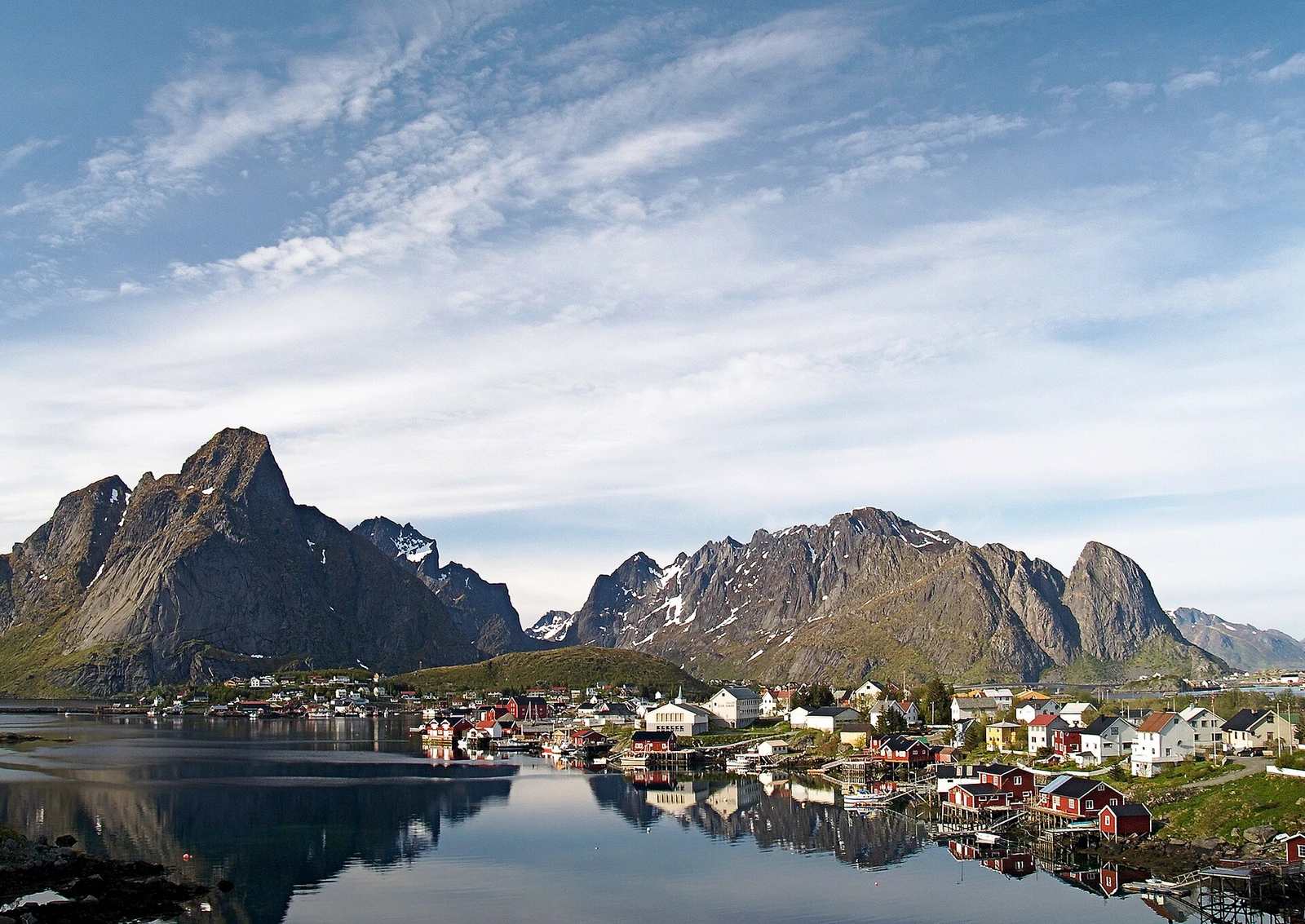 Reine i Lofoten LC0148.jpg