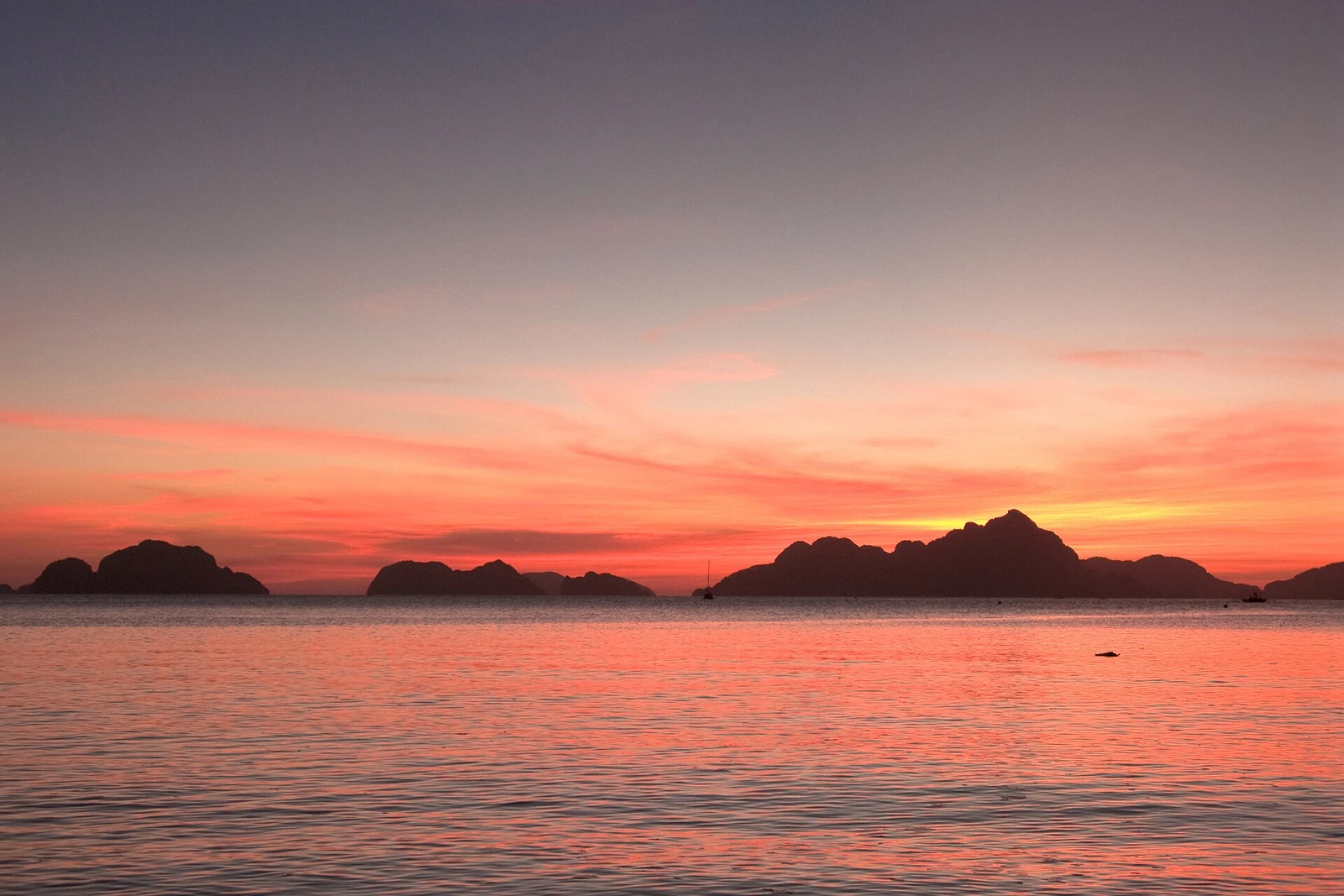 El Nido, Twilight, Palawan, Philippines.jpg