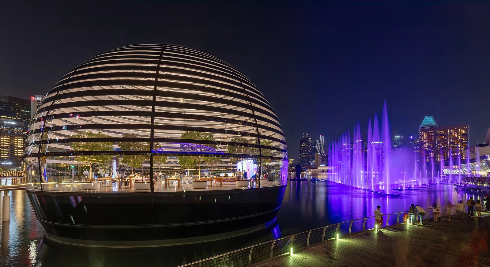 Apple Marina Bay Sands, Marina Bay, Singapur, 2023-08-16, DD 105-107 HDR.jpg
