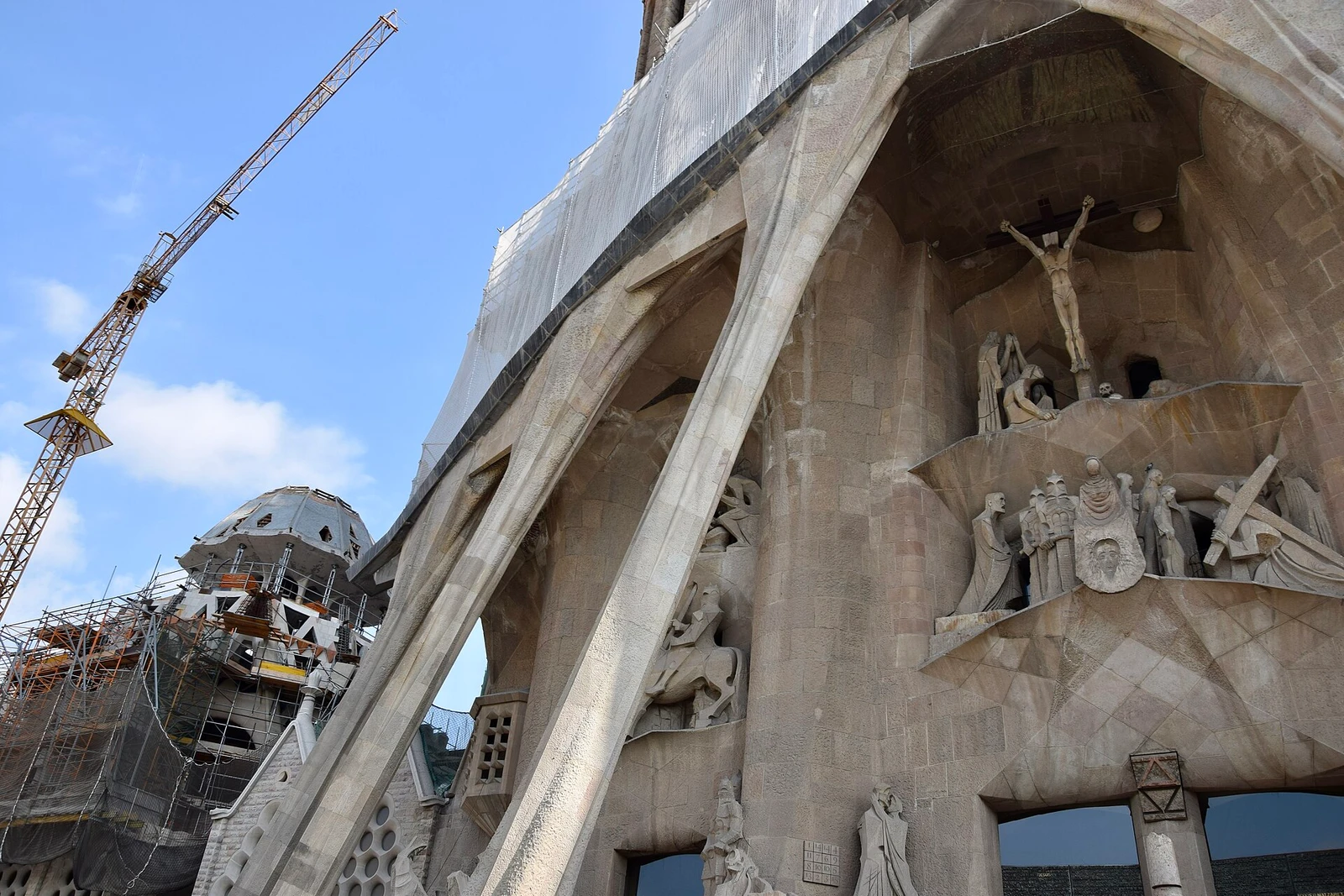 Sagrada Familia Basilica, Barcelona 03.jpg