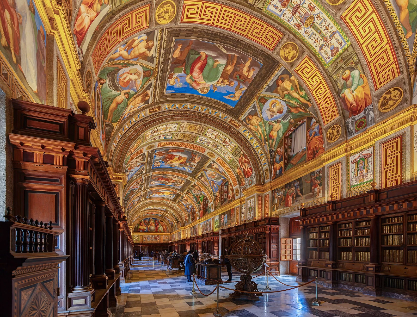 Real Monasterio de San Lorenzo de El Escorial, Madrid, España, 2025-12-30, DD 16-18 HDR.jpg