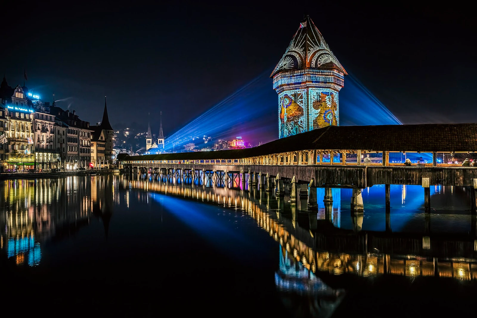 CH.LU.Lucerne 2025-01-19 LILU-Light-Festival-Lucerne 7834a 3x2-R 10K.jpg