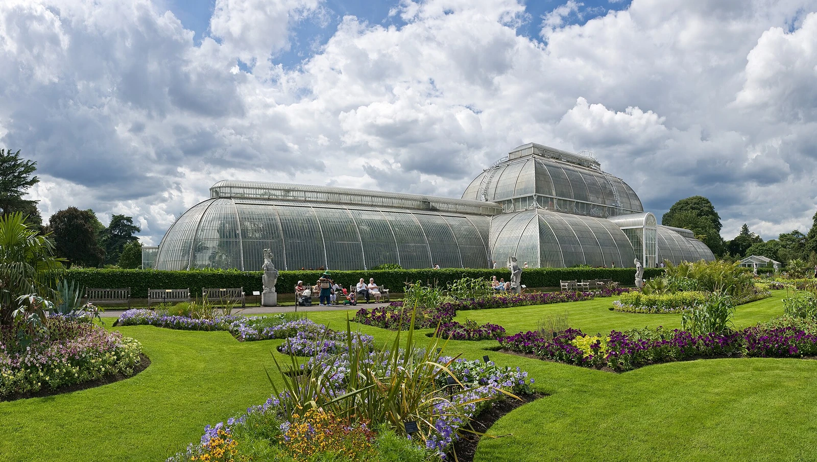 Kew Gardens Palm House, London - July 2009.jpg