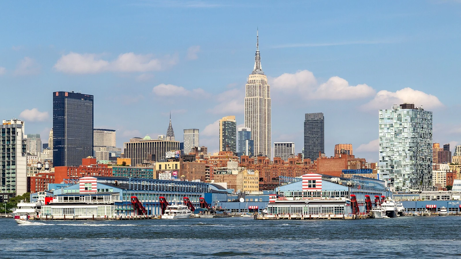 New York City (New York, USA), Manhattan, Skyline -- 2012 -- 6696.jpg