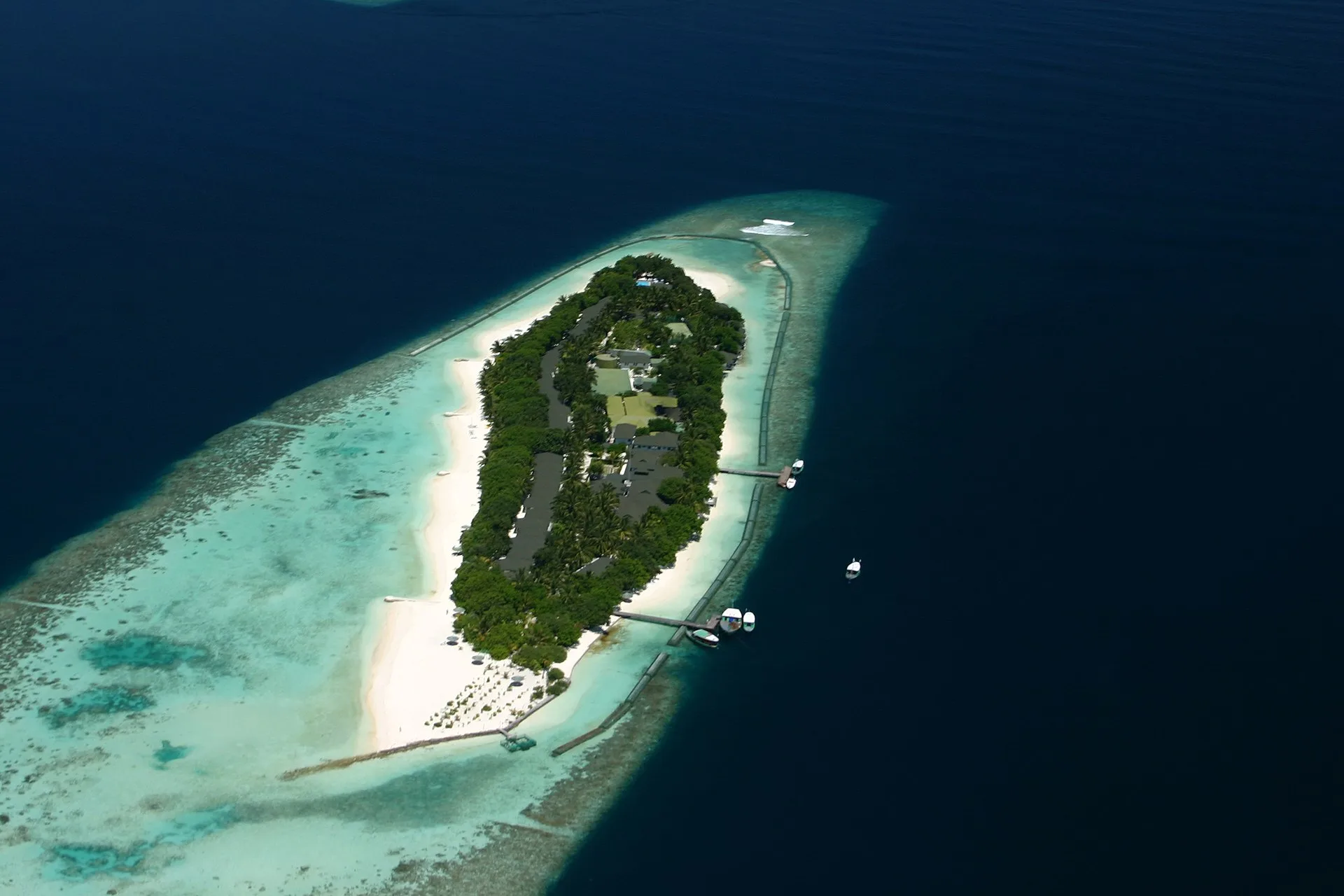 Maldives travel image 3